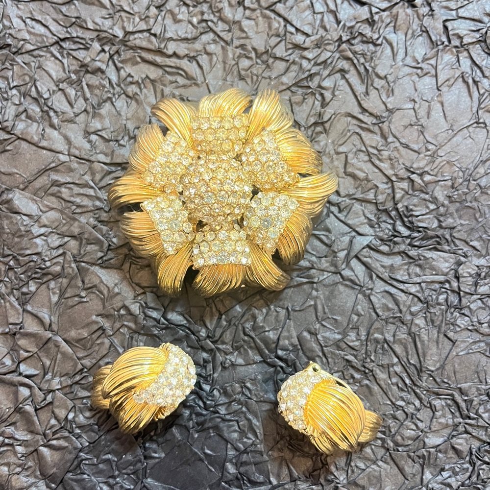 Ciner set earrings and brooch